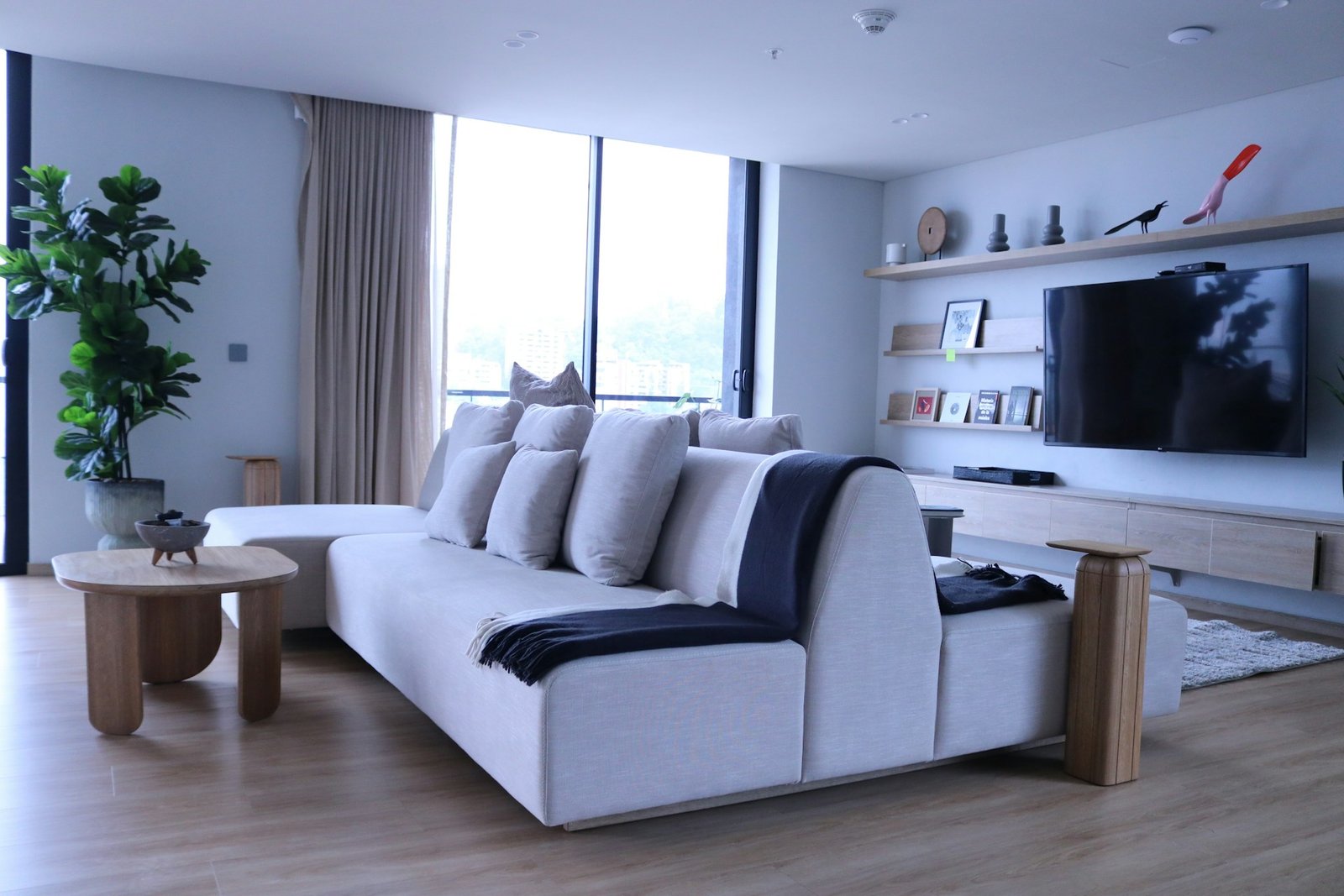 Different Types of TV Wall Mounts and Their Benefits