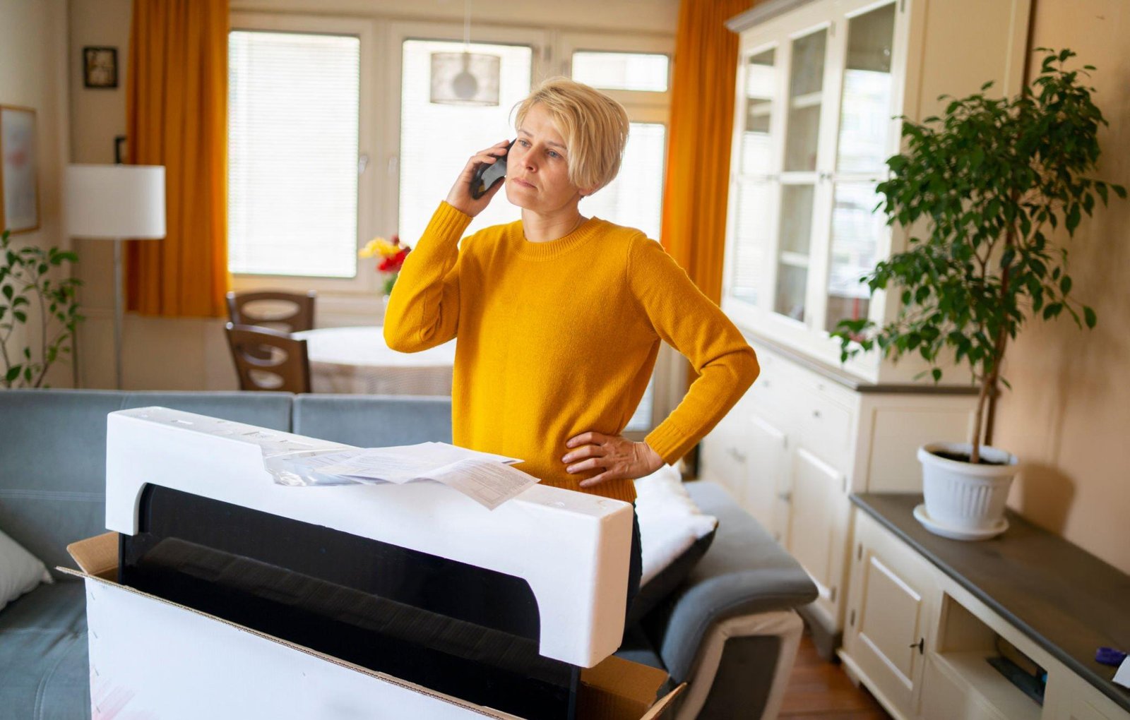 Steps To Take When Your TV Arrives With Visible Damage